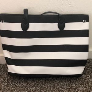 Black and white tote